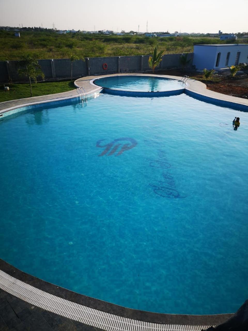 Silver Stone Park Resort, Kovilpatti Esterno foto