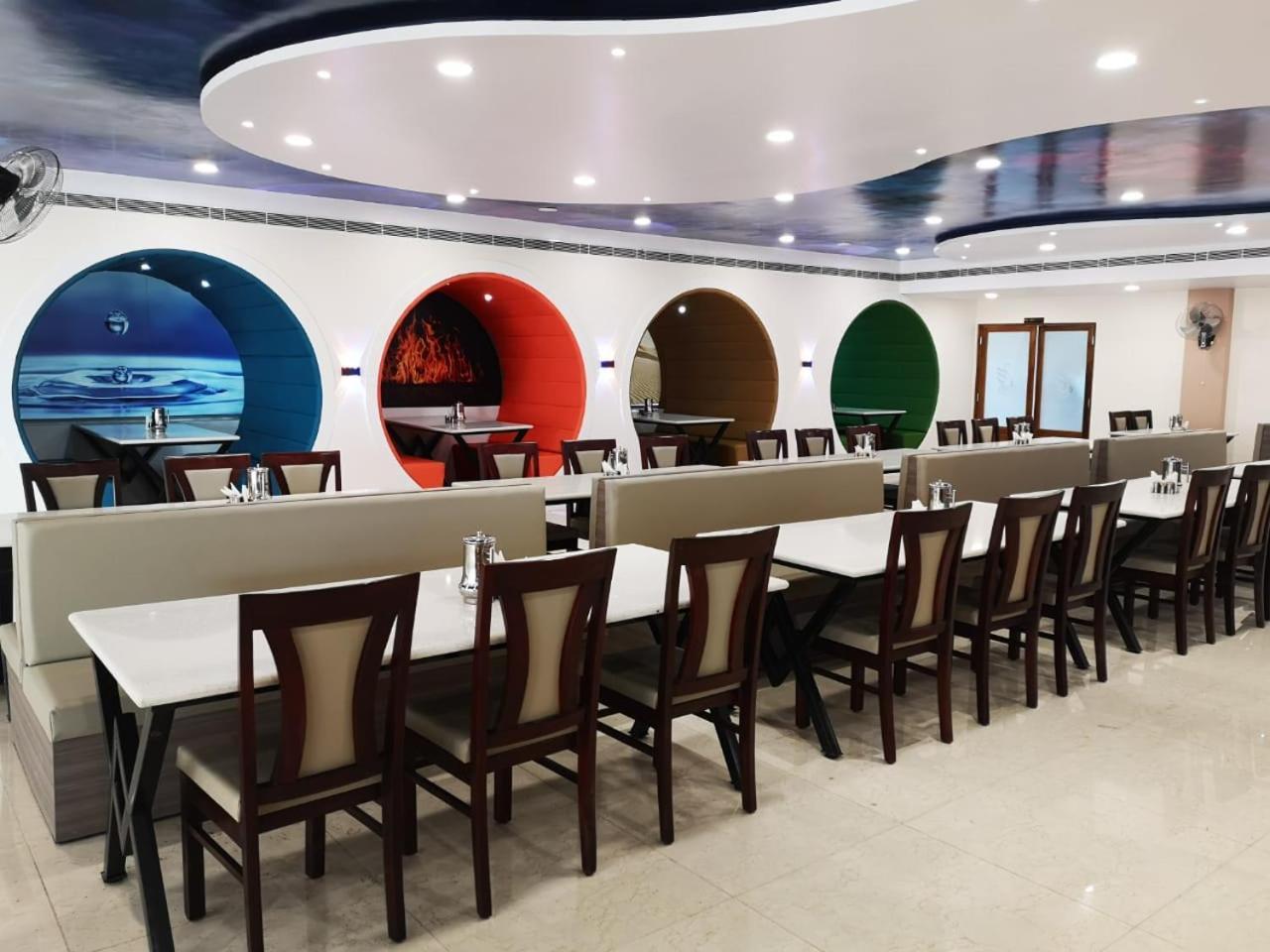 Silver Stone Park Resort, Kovilpatti Esterno foto